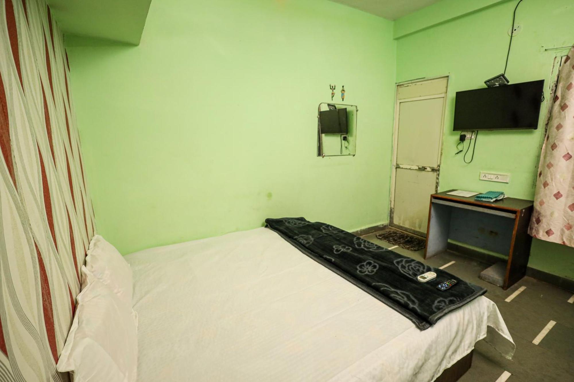 אויאיין Rai Guest House מראה חיצוני תמונה