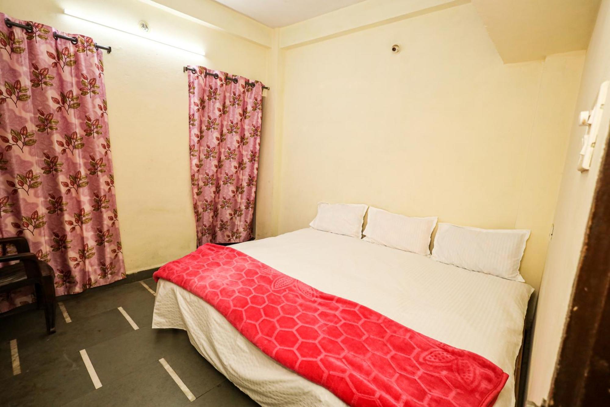 אויאיין Rai Guest House מראה חיצוני תמונה