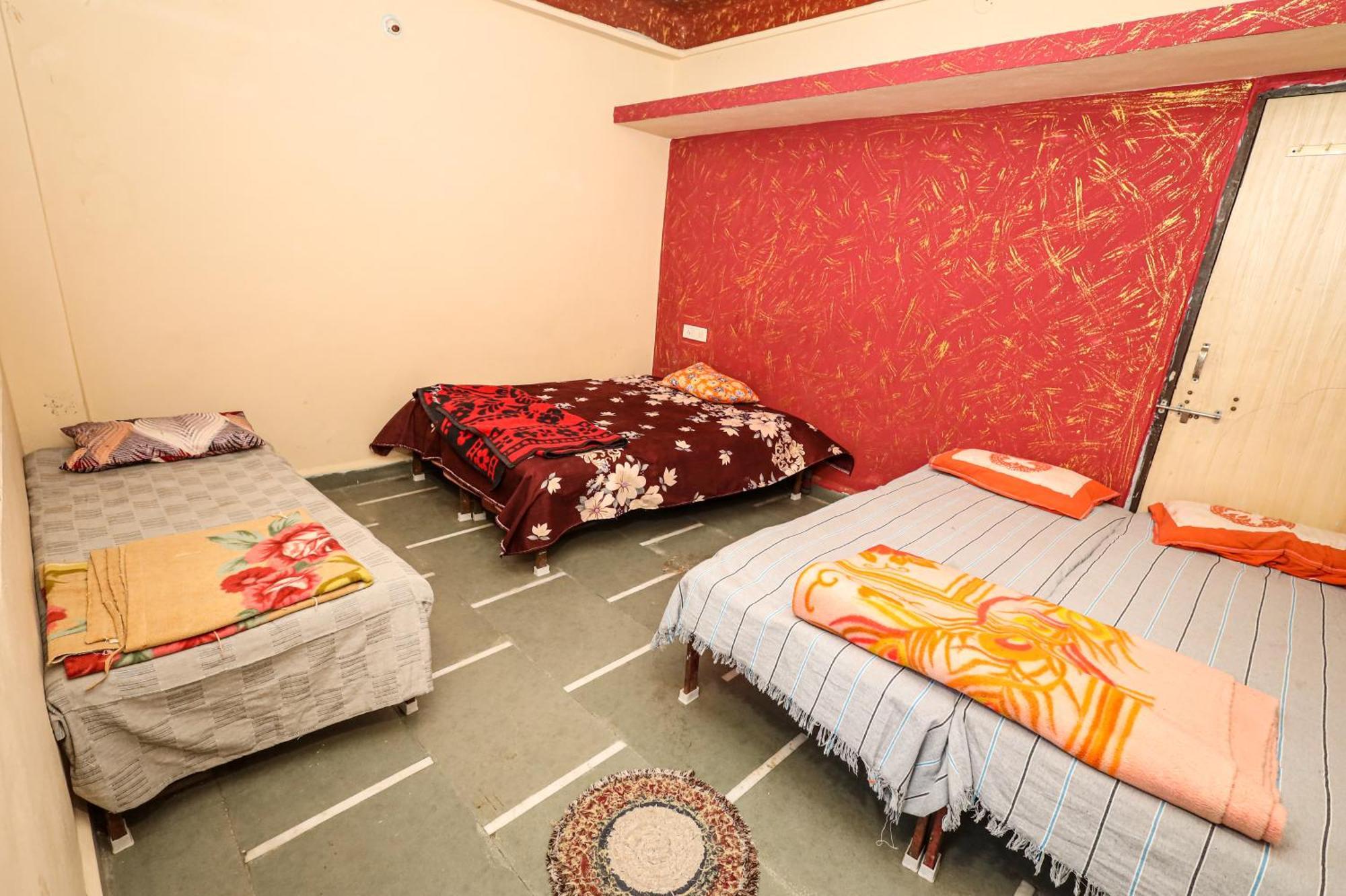 אויאיין Rai Guest House מראה חיצוני תמונה