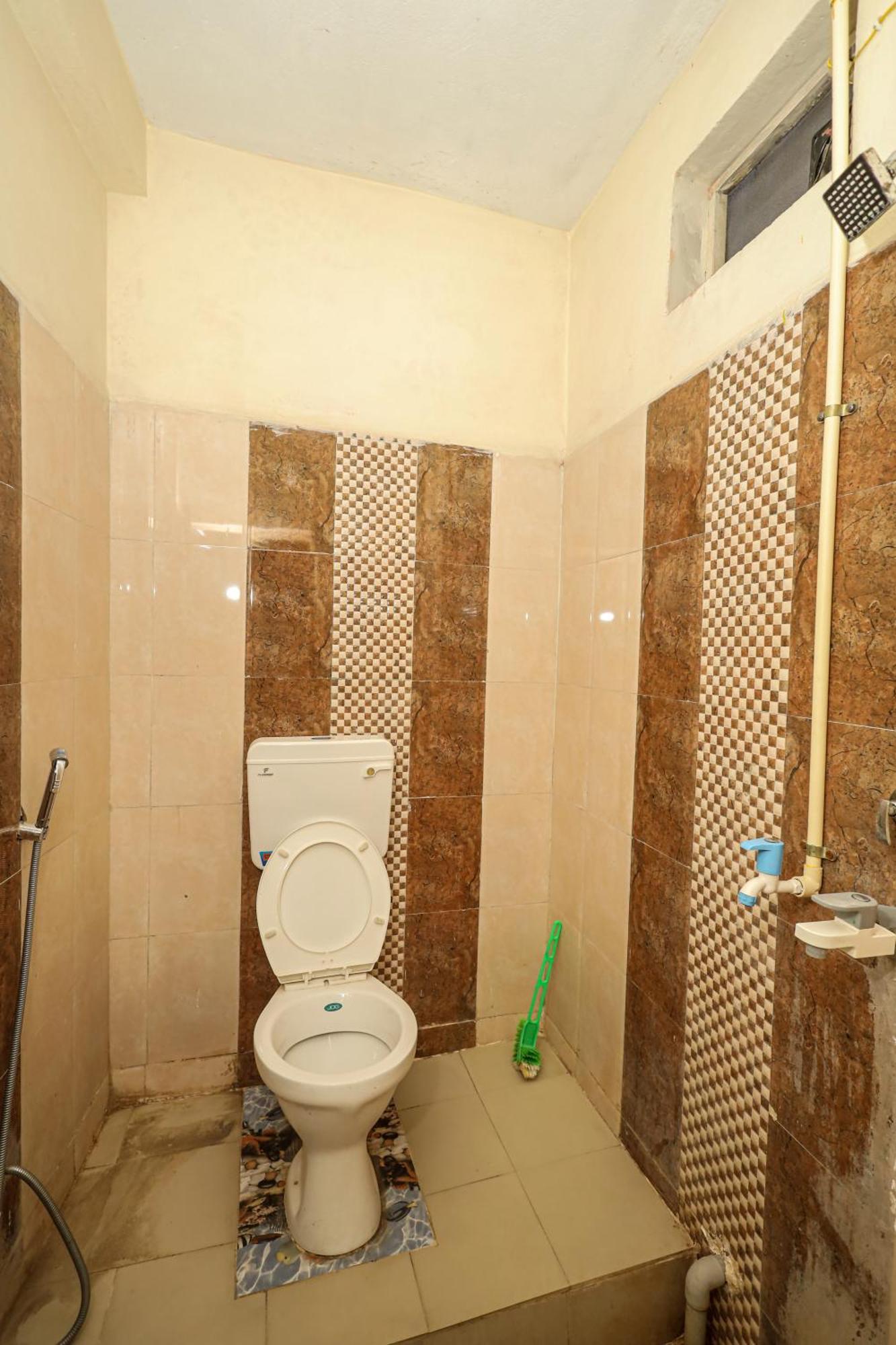 אויאיין Rai Guest House מראה חיצוני תמונה