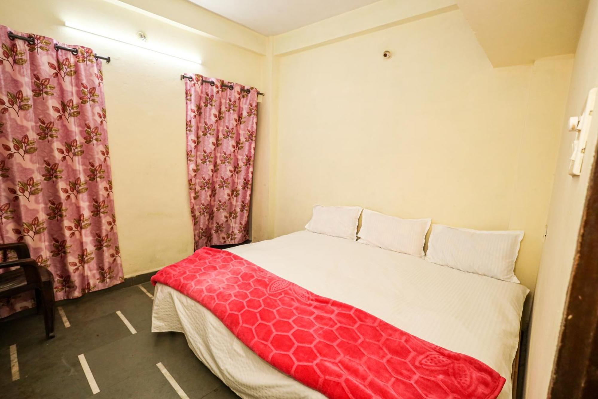 אויאיין Rai Guest House מראה חיצוני תמונה
